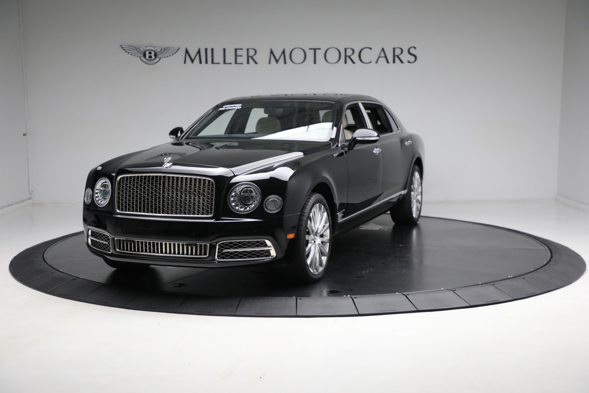 Used 2017 Bentley Mulsanne Extended Wheelbase for sale $259,900 at Aston Martin of Greenwich in Greenwich CT 06830 1