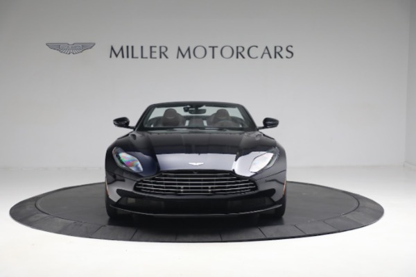 Used 2020 Aston Martin DB11 Volante for sale $148,900 at Aston Martin of Greenwich in Greenwich CT 06830 11