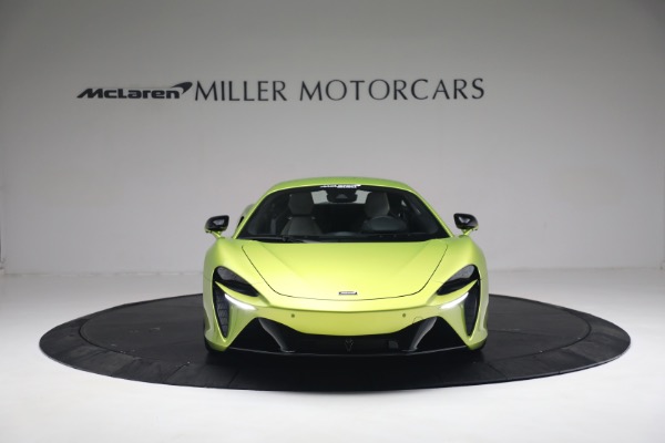New 2023 McLaren Artura Vision for sale Sold at Aston Martin of Greenwich in Greenwich CT 06830 12