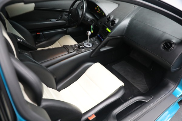 Used 2003 Lamborghini Murcielago for sale Sold at Aston Martin of Greenwich in Greenwich CT 06830 24