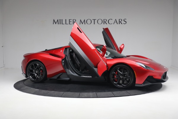 Used 2022 Maserati MC20 for sale $229,900 at Aston Martin of Greenwich in Greenwich CT 06830 27