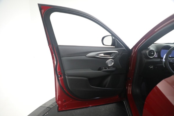 New 2024 Alfa Romeo Tonale Ti for sale Sold at Aston Martin of Greenwich in Greenwich CT 06830 22