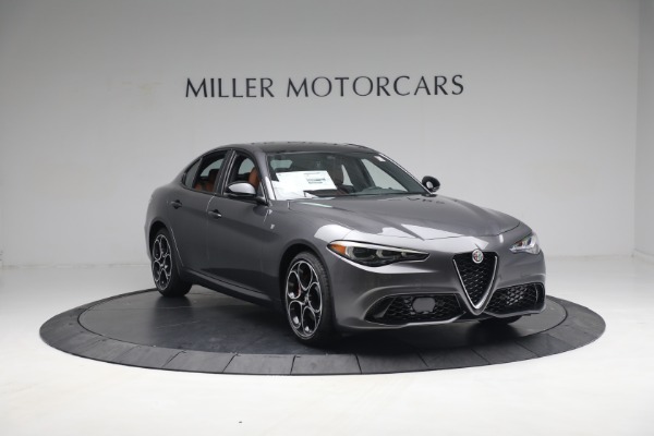 New 2024 Alfa Romeo Giulia Ti for sale $53,920 at Aston Martin of Greenwich in Greenwich CT 06830 16