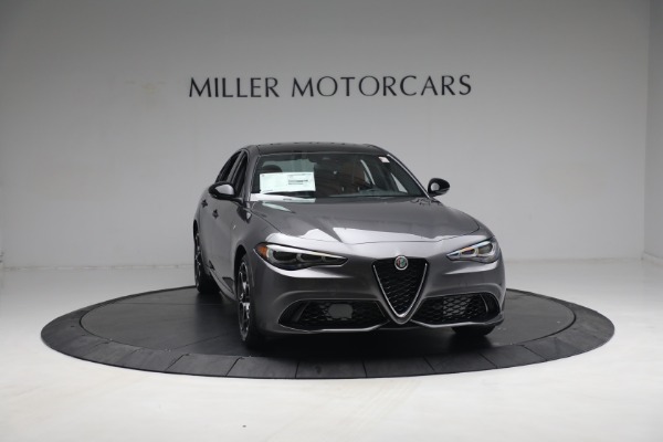 New 2024 Alfa Romeo Giulia Ti for sale $53,920 at Aston Martin of Greenwich in Greenwich CT 06830 17