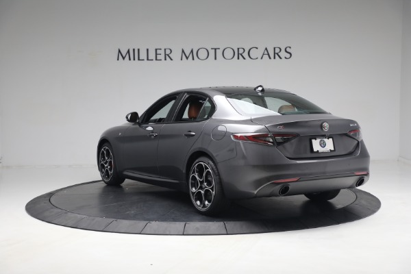 New 2024 Alfa Romeo Giulia Ti for sale $53,920 at Aston Martin of Greenwich in Greenwich CT 06830 7