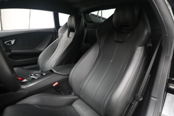 Used 2015 Lamborghini Huracan LP 610-4 for sale $219,900 at Aston Martin of Greenwich in Greenwich CT 06830 18