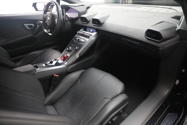 Used 2015 Lamborghini Huracan LP 610-4 for sale $219,900 at Aston Martin of Greenwich in Greenwich CT 06830 19