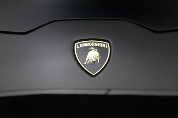 Used 2015 Lamborghini Huracan LP 610-4 for sale $219,900 at Aston Martin of Greenwich in Greenwich CT 06830 28