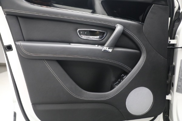 Used 2018 Bentley Bentayga Black Edition for sale Sold at Aston Martin of Greenwich in Greenwich CT 06830 26