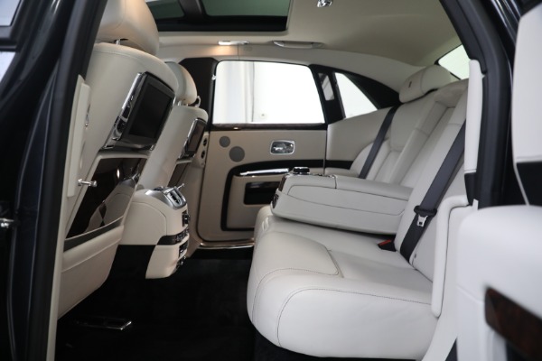 Used 2019 Rolls-Royce Ghost for sale $225,900 at Aston Martin of Greenwich in Greenwich CT 06830 26