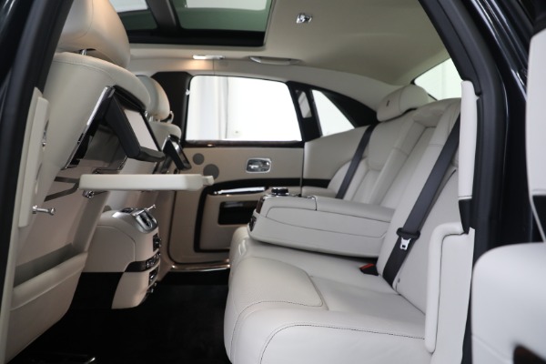 Used 2019 Rolls-Royce Ghost for sale $225,900 at Aston Martin of Greenwich in Greenwich CT 06830 27