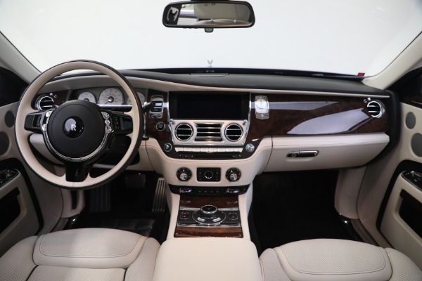 Used 2019 Rolls-Royce Ghost for sale $225,900 at Aston Martin of Greenwich in Greenwich CT 06830 4