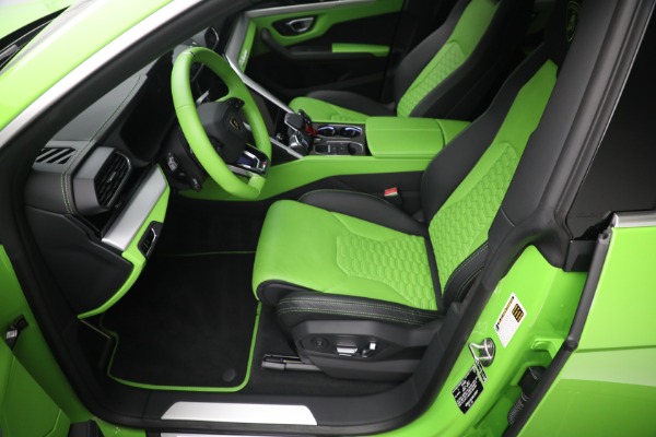 Used 2022 Lamborghini Urus for sale $269,900 at Aston Martin of Greenwich in Greenwich CT 06830 17