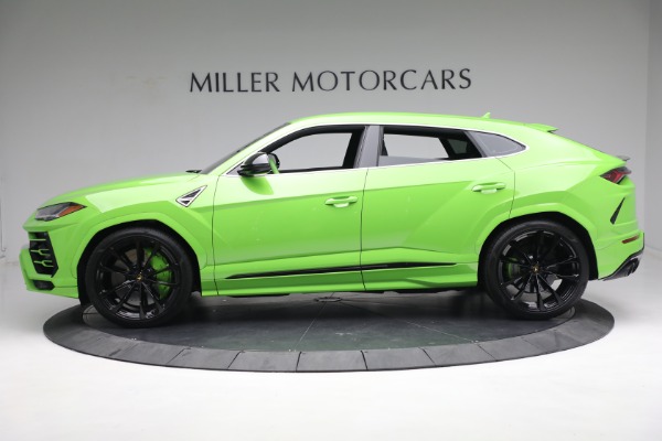 Used 2022 Lamborghini Urus for sale $269,900 at Aston Martin of Greenwich in Greenwich CT 06830 3