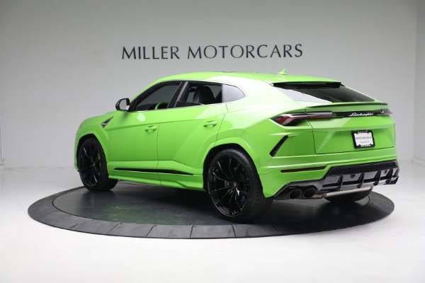 Used 2022 Lamborghini Urus for sale $269,900 at Aston Martin of Greenwich in Greenwich CT 06830 5