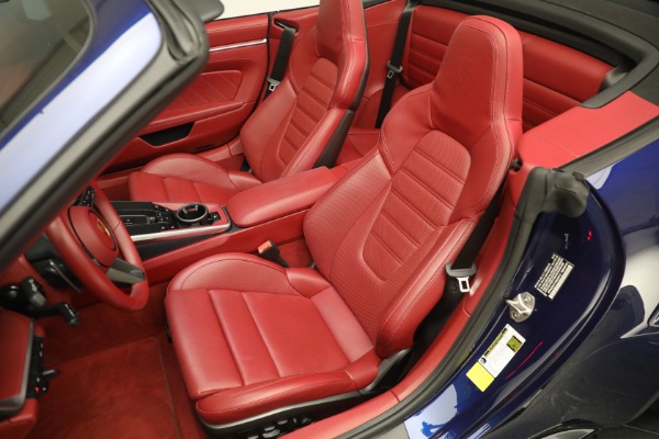 Used 2022 Porsche 911 Turbo S for sale $261,900 at Aston Martin of Greenwich in Greenwich CT 06830 20