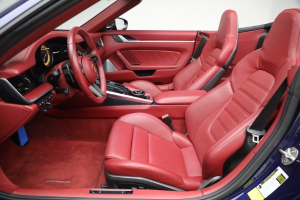 Used 2022 Porsche 911 Turbo S for sale $261,900 at Aston Martin of Greenwich in Greenwich CT 06830 21