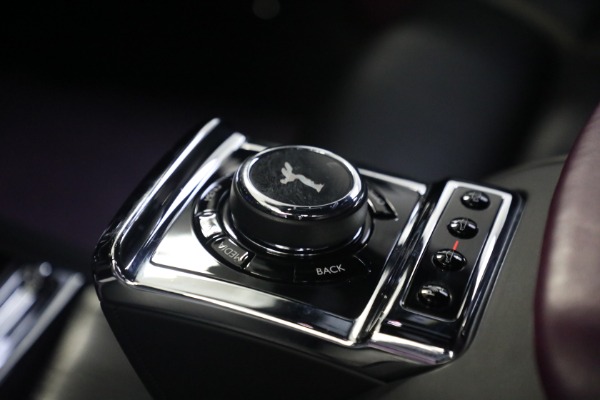 Used 2020 Rolls-Royce Phantom for sale $394,900 at Aston Martin of Greenwich in Greenwich CT 06830 25
