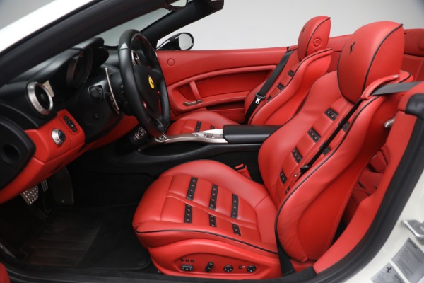 Used 2014 Ferrari California for sale $134,900 at Aston Martin of Greenwich in Greenwich CT 06830 20