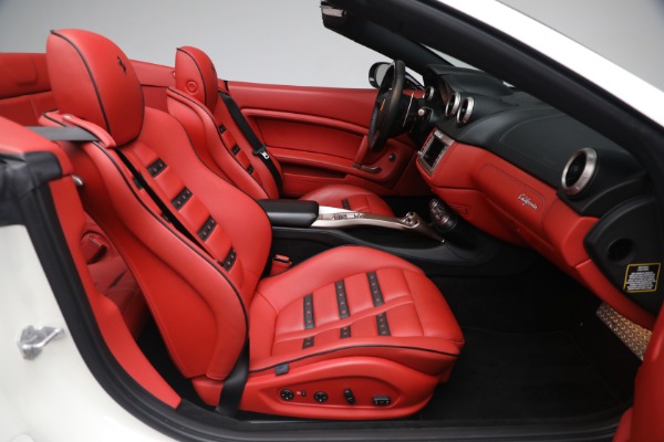 Used 2014 Ferrari California for sale $134,900 at Aston Martin of Greenwich in Greenwich CT 06830 24