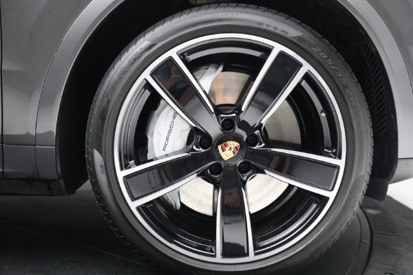 Used 2023 Porsche Cayenne Turbo Coupe for sale $149,900 at Aston Martin of Greenwich in Greenwich CT 06830 13