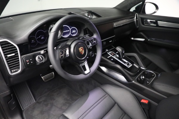 Used 2023 Porsche Cayenne Turbo Coupe for sale $149,900 at Aston Martin of Greenwich in Greenwich CT 06830 14