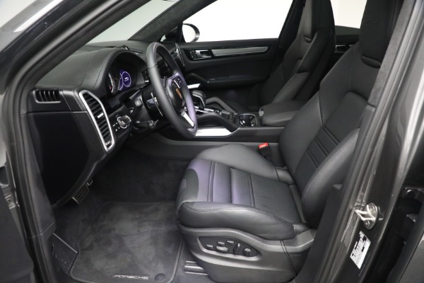Used 2023 Porsche Cayenne Turbo Coupe for sale $149,900 at Aston Martin of Greenwich in Greenwich CT 06830 15