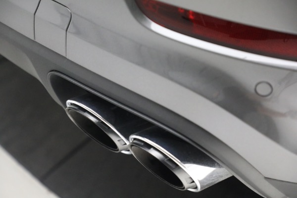 Used 2023 Porsche Cayenne Turbo Coupe for sale $149,900 at Aston Martin of Greenwich in Greenwich CT 06830 28