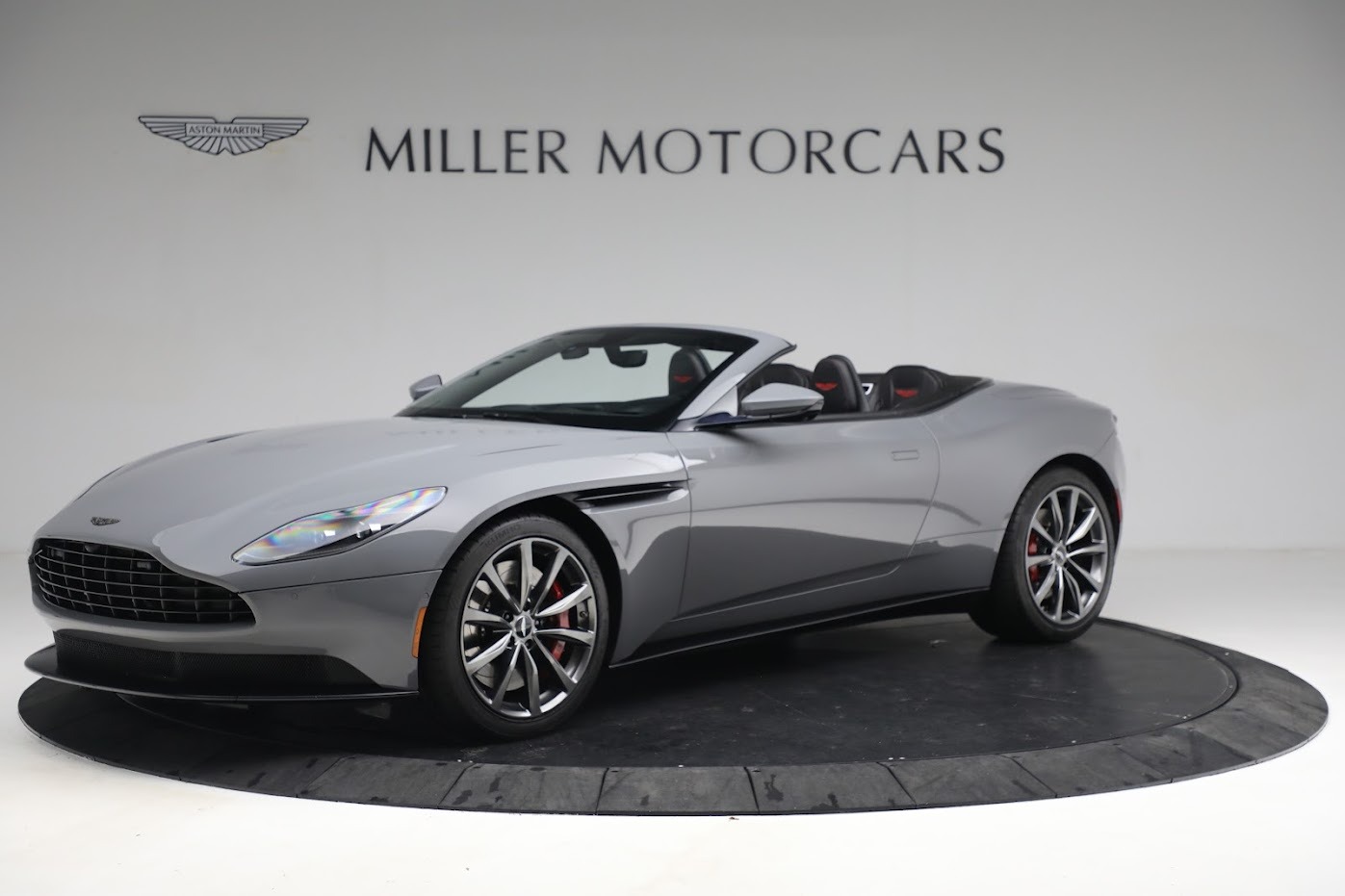 Used 2019 Aston Martin DB11 Volante for sale $129,900 at Aston Martin of Greenwich in Greenwich CT 06830 1