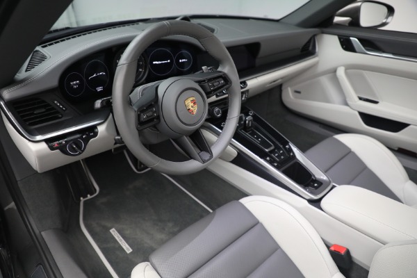 Used 2021 Porsche 911 Carrera S for sale $159,900 at Aston Martin of Greenwich in Greenwich CT 06830 19