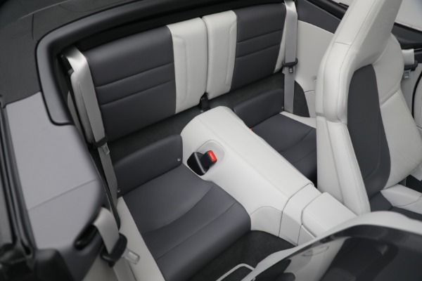Used 2021 Porsche 911 Carrera S for sale $159,900 at Aston Martin of Greenwich in Greenwich CT 06830 27
