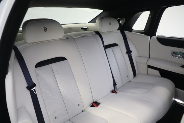 Used 2022 Rolls-Royce Ghost for sale $299,900 at Aston Martin of Greenwich in Greenwich CT 06830 23