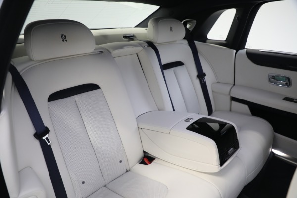 Used 2022 Rolls-Royce Ghost for sale $299,900 at Aston Martin of Greenwich in Greenwich CT 06830 24