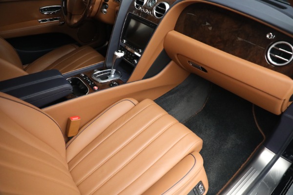 Used 2015 Bentley Flying Spur V8 for sale Sold at Miller Motorcars Aston Martin in Greenwich CT 06830 25