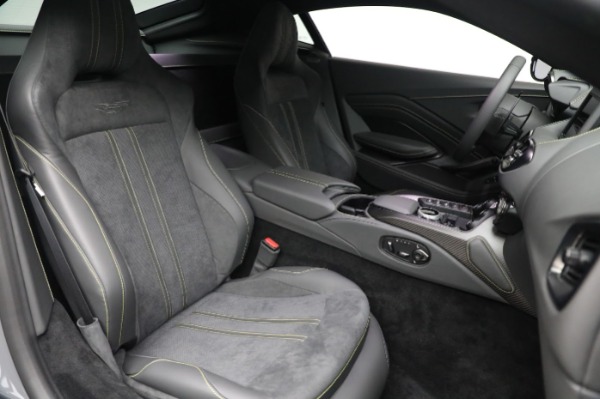New 2023 Aston Martin Vantage V8 for sale $184,986 at Aston Martin of Greenwich in Greenwich CT 06830 21