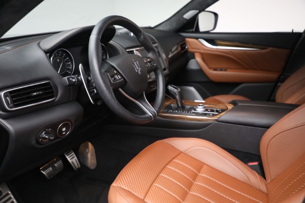 Used 2022 Maserati Levante Modena for sale $69,900 at Aston Martin of Greenwich in Greenwich CT 06830 13