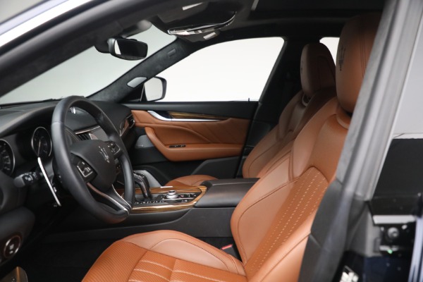 Used 2022 Maserati Levante Modena for sale $69,900 at Aston Martin of Greenwich in Greenwich CT 06830 15