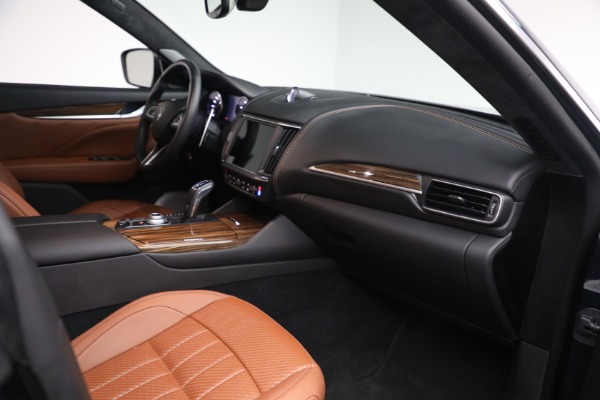 Used 2022 Maserati Levante Modena for sale $69,900 at Aston Martin of Greenwich in Greenwich CT 06830 16