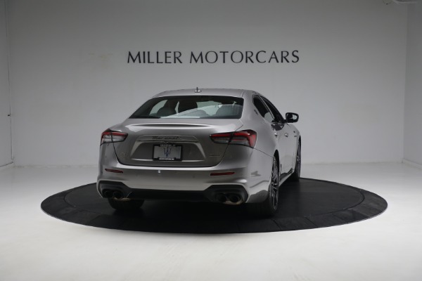 Used 2022 Maserati Ghibli Modena Q4 for sale $59,900 at Aston Martin of Greenwich in Greenwich CT 06830 10