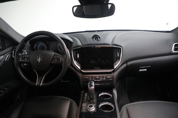 Used 2022 Maserati Ghibli Modena Q4 for sale $59,900 at Aston Martin of Greenwich in Greenwich CT 06830 28