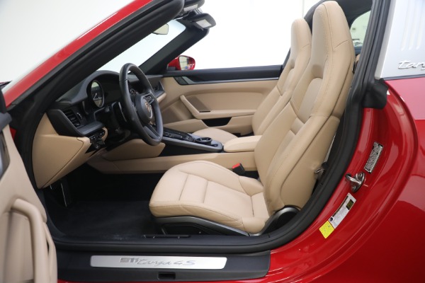 Used 2021 Porsche 911 Targa 4S for sale Sold at Aston Martin of Greenwich in Greenwich CT 06830 14