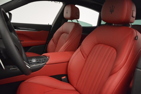 Used 2017 Maserati Levante S Q4 for sale Sold at Aston Martin of Greenwich in Greenwich CT 06830 15