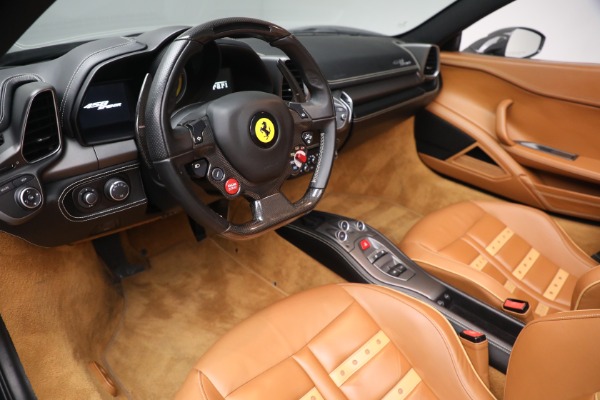 Used 2014 Ferrari 458 Spider for sale $289,900 at Aston Martin of Greenwich in Greenwich CT 06830 19