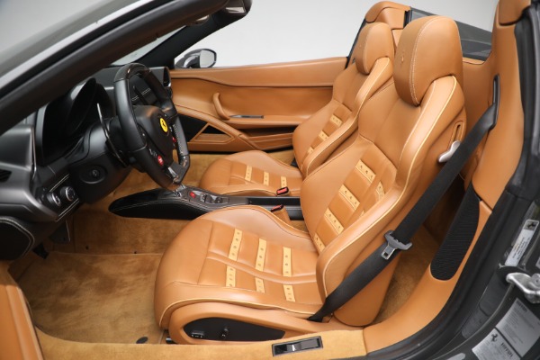 Used 2014 Ferrari 458 Spider for sale $289,900 at Aston Martin of Greenwich in Greenwich CT 06830 20