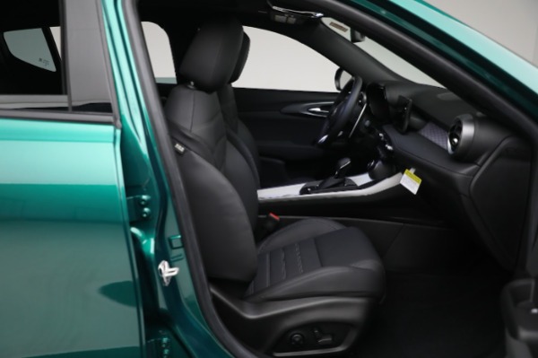 New 2024 Alfa Romeo Tonale Veloce for sale Sold at Aston Martin of Greenwich in Greenwich CT 06830 20