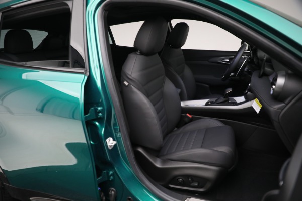 New 2024 Alfa Romeo Tonale Veloce for sale Sold at Miller Motorcars Aston Martin in Greenwich CT 06830 21