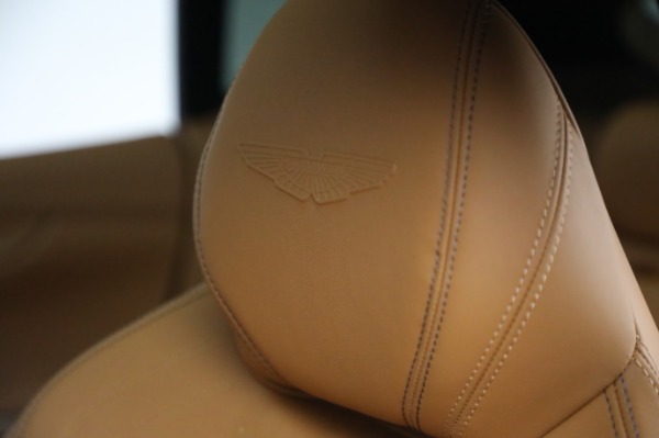 Used 2024 Aston Martin DBX for sale $189,900 at Aston Martin of Greenwich in Greenwich CT 06830 17