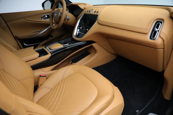 Used 2024 Aston Martin DBX for sale $189,900 at Aston Martin of Greenwich in Greenwich CT 06830 25