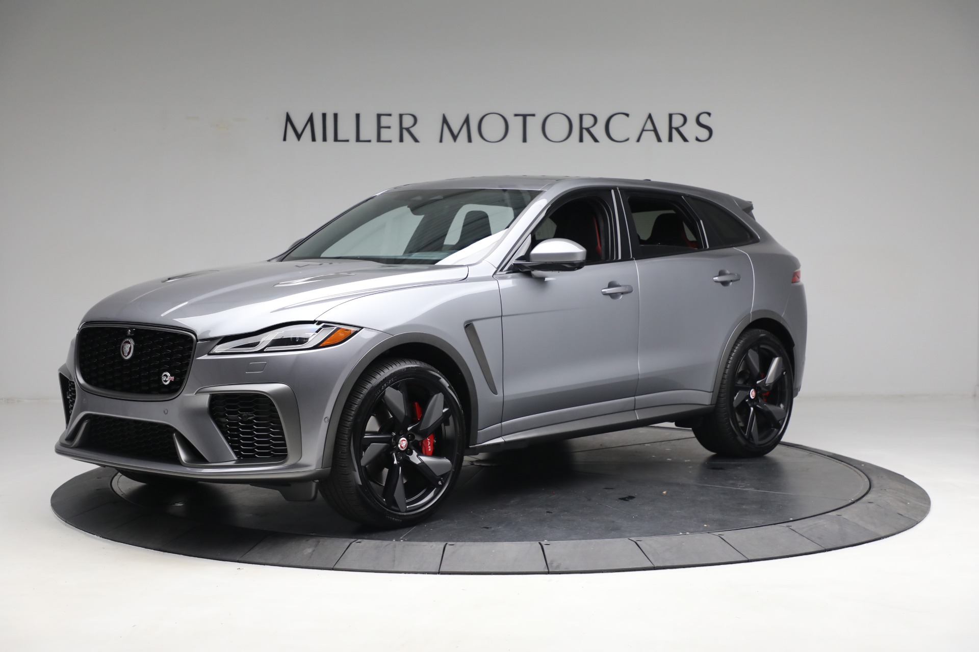 Used 2021 Jaguar F-PACE SVR for sale Sold at Aston Martin of Greenwich in Greenwich CT 06830 1
