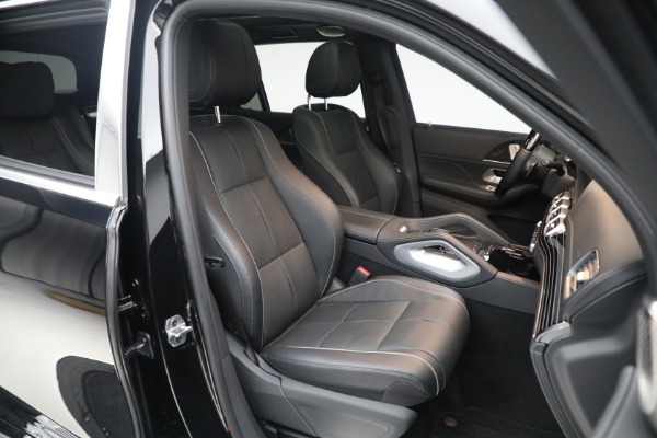 Used 2022 Mercedes-Benz GLS Mercedes-Maybach GLS 600 4MATIC for sale Sold at Aston Martin of Greenwich in Greenwich CT 06830 24